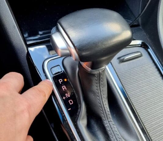 Чому паркування на «P» навіть на невеликому схилі може бути небезпечним Чому паркування на «P» навіть на невеликому схилі може бути небезпечним