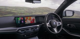 BMW відмовляється від CarPlay Ultra на користь власної мультимедійної платформи iDrive