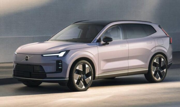 Volvo повертає універсал XC70 у 2026 році з електрифікацією та гібридами