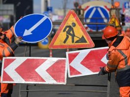 Як убезпечити авто під час руху по ремонтованих дорогах