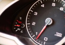Низькі оберти і різкі прискорення: приховані загрози для двигуна