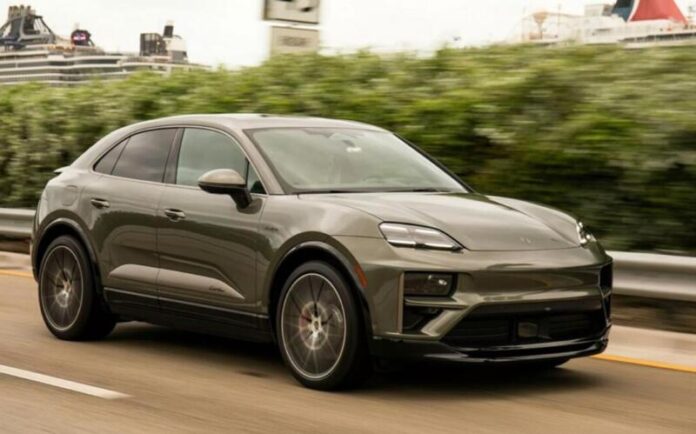 Оновлений Porsche Macan отримає цифровий ключ, автопілот і ігри в салоні