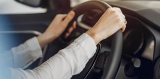 В Україні дозволили законно керувати чужими авто
