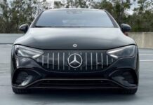 Mercedes згортає випуск EQE: що буде з електрокарами після 2026 року