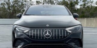 Mercedes згортає випуск EQE: що буде з електрокарами після 2026 року