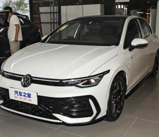 Volkswagen представив оновлений Golf 2026: більше технологій без радикальних змін