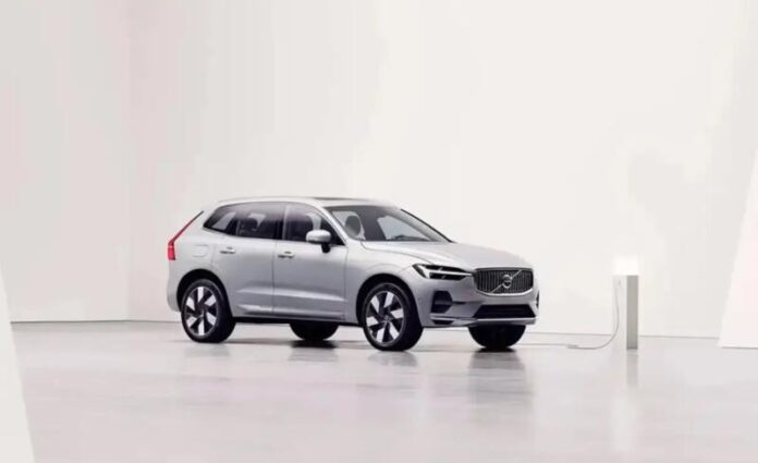 Volvo EX60 отримає передові батареї і вийде у 2026 році