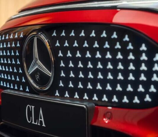 Mercedes-Benz спростував чутки про постачання двигунів від BMW