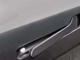 Tesla змінить дверні ручки після скарг на неможливість вибратися з авто