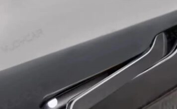 Tesla змінить дверні ручки після скарг на неможливість вибратися з авто