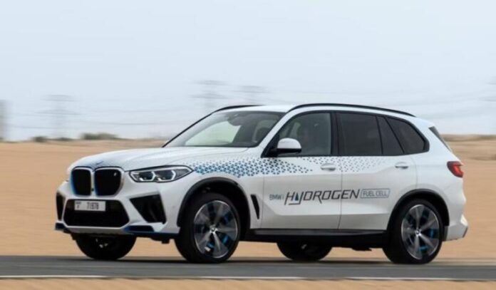 BMW готує перший серійний водневий X5 до 2028 року