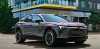 Канада перегляне план з електромобілів через тарифи США