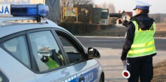 Водії з України ризикують великими штрафами у Польщі після 6 місяців перебування