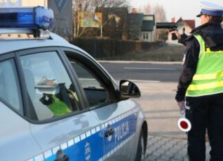 Водії з України ризикують великими штрафами у Польщі після 6 місяців перебування