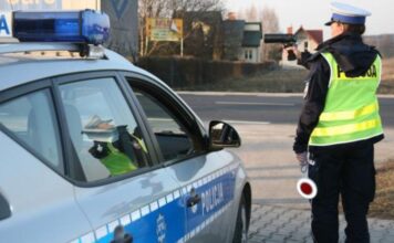 Водії з України ризикують великими штрафами у Польщі після 6 місяців перебування