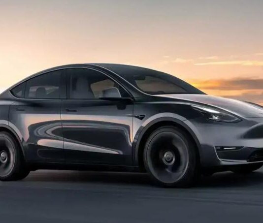 Tesla нарощує виробництво на гігафабриці в Німеччині попри падіння продажів