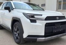 Новий Toyota RAV4 показали в новому кузові: перші фото та деталі