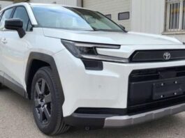 Новий Toyota RAV4 показали в новому кузові: перші фото та деталі