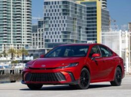 Toyota оновлює старі моделі замість випуску нових