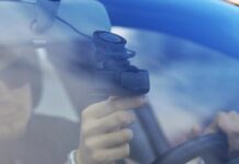 Відеореєстратор у машині: де кріпити, щоб не отримати штраф