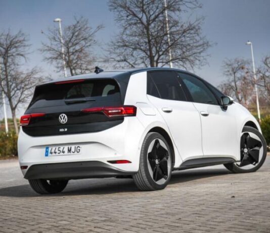 Volkswagen відкладає прем’єру електричного Golf до кінця десятиліття