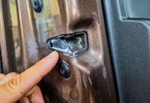 Топ-5 деталей в авто, які потрібно регулярно змащувати