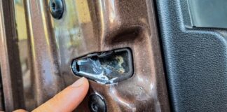 Топ-5 деталей в авто, які потрібно регулярно змащувати