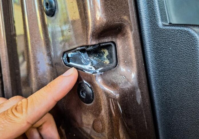 Топ-5 деталей в авто, які потрібно регулярно змащувати
