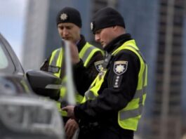 Зупинка авто поліцією: які права має водій в Україні
