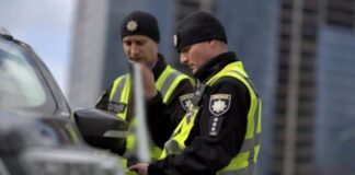 Зупинка авто поліцією: які права має водій в Україні
