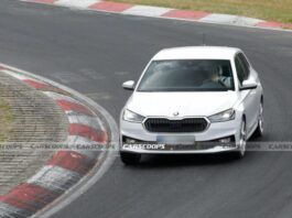 На Нюрбургринзі помітили прототипи оновленої Skoda Fabia