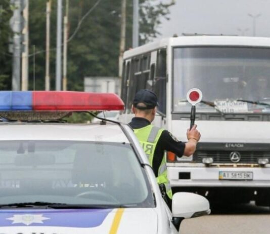 Чому патрульні можуть зупинити вас навіть без порушення ПДР