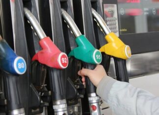 Чи безпечно змішувати бензин різних марок та октанових чисел