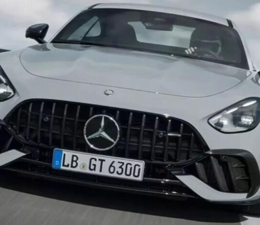 AMG готує революцію у V8: плоский колінвал і поліпшена чутливість педалі газу