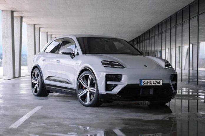 Porsche відкладає випуск електромобілів через кризу на ринку