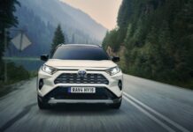 Експерт розповів про технології цинкування кузовів автомобілів Toyota та Mazda