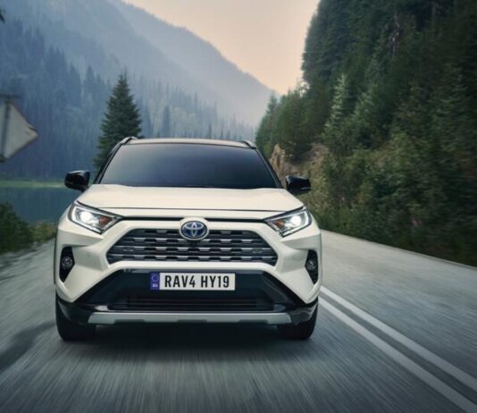 Експерт розповів про технології цинкування кузовів автомобілів Toyota та Mazda