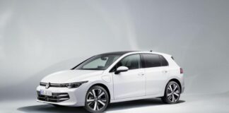 Топ-10 моделей вживаних авто в Україні: від Golf до Tesla
