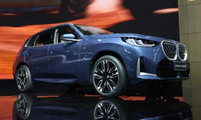 BMW визнала: критика величезних ґрат не вплинула на продаж