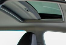 Водіям розповіли, які корисні опції в авто приховують виробники