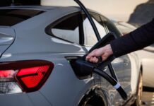 Чи можна їхати на електромобілі при 0% заряду