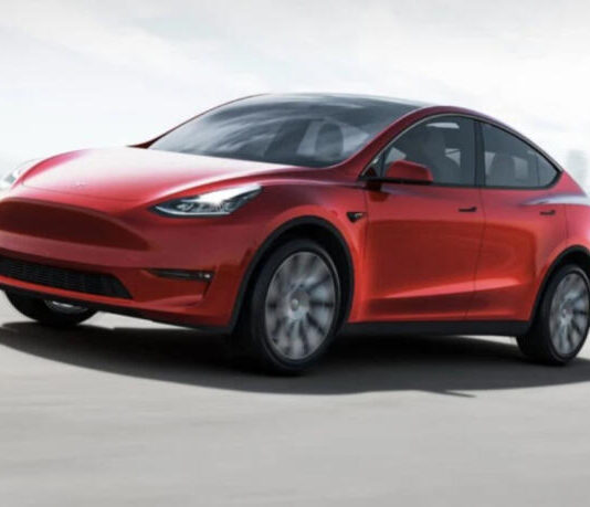 Проблеми з дверима Tesla Model Y створюють ризики для дітей