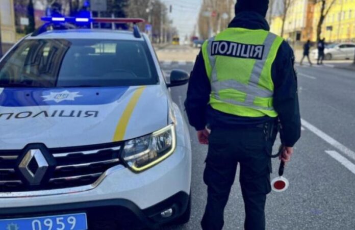 Зупинка поліцією: які помилки роблять водії та чим це загрожує