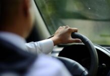 Помилки водіїв, які скорочують ресурс коробки передач і двигуна