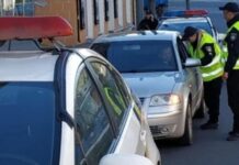 Як правильно спілкуватися з поліцією під час зупинки