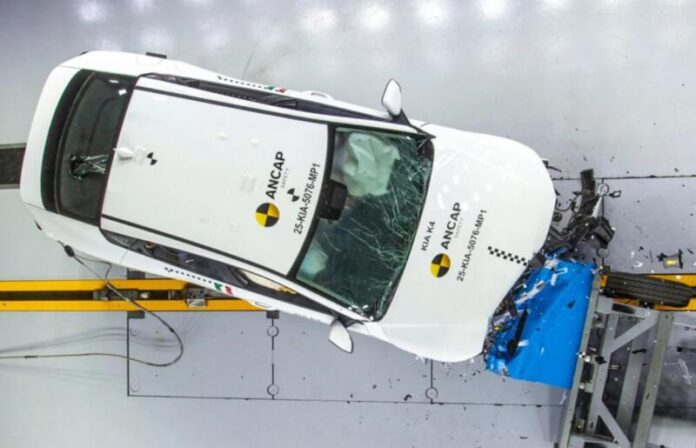 Kia K4 2025 отримала 5 зірок у ANCAP, але базова версія лише 4