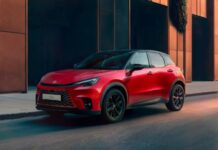 Lexus представив лімітовану версію LBX 2026 Vibrant Edition