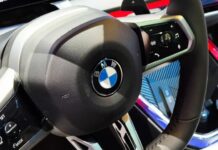 Електрокросовер BMW iX3 отримав новий логотип бренду