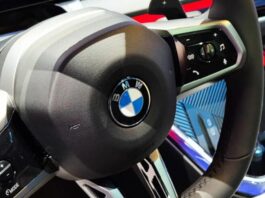 Електрокросовер BMW iX3 отримав новий логотип бренду