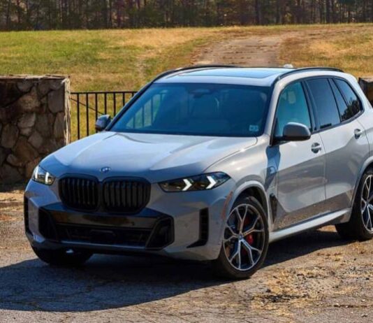 BMW відкликає понад 1400 нових X5 та X7 через дефект лобового скла